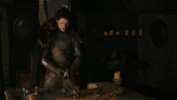 extant_GameOfThrones_2x07-AManWithoutHonor_2033
