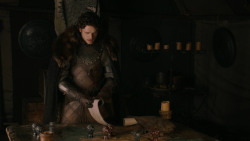extant_GameOfThrones_2x07-AManWithoutHonor_2034