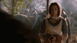 extant_GameOfThrones_2x07-AManWithoutHonor_2053
