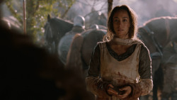 extant_GameOfThrones_2x07-AManWithoutHonor_2055
