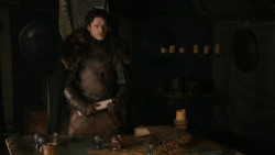 extant_GameOfThrones_2x07-AManWithoutHonor_2067