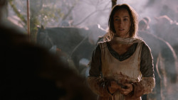 extant_GameOfThrones_2x07-AManWithoutHonor_2069