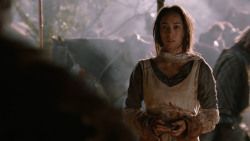 extant_GameOfThrones_2x07-AManWithoutHonor_2070