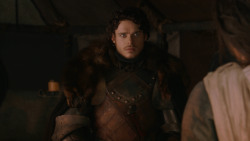 extant_GameOfThrones_2x07-AManWithoutHonor_2081