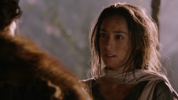 extant_GameOfThrones_2x07-AManWithoutHonor_2134