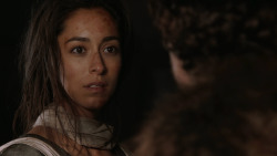 extant_GameOfThrones_2x07-AManWithoutHonor_2156