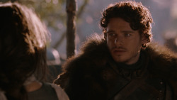 extant_GameOfThrones_2x07-AManWithoutHonor_2157