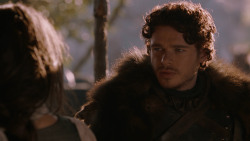 extant_GameOfThrones_2x07-AManWithoutHonor_2159