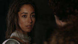 extant_GameOfThrones_2x07-AManWithoutHonor_2161