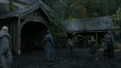 extant_GameOfThrones_2x07-AManWithoutHonor_2187