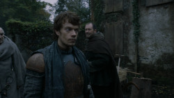 extant_GameOfThrones_2x07-AManWithoutHonor_2203