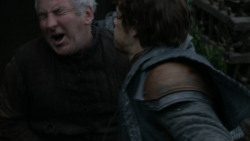 extant_GameOfThrones_2x07-AManWithoutHonor_2273
