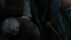 extant_GameOfThrones_2x07-AManWithoutHonor_2274
