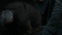 extant_GameOfThrones_2x07-AManWithoutHonor_2275