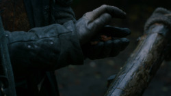 extant_GameOfThrones_2x07-AManWithoutHonor_2303