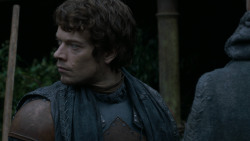 extant_GameOfThrones_2x07-AManWithoutHonor_2310