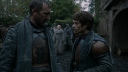 extant_GameOfThrones_2x07-AManWithoutHonor_2325