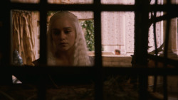 extant_GameOfThrones_2x07-AManWithoutHonor_2369