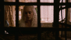 extant_GameOfThrones_2x07-AManWithoutHonor_2374