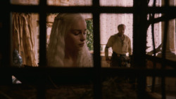 extant_GameOfThrones_2x07-AManWithoutHonor_2379