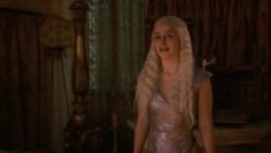 extant_GameOfThrones_2x07-AManWithoutHonor_2396