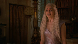 extant_GameOfThrones_2x07-AManWithoutHonor_2407