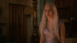 extant_GameOfThrones_2x07-AManWithoutHonor_2412