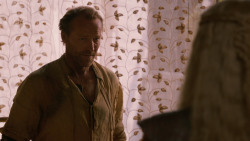 extant_GameOfThrones_2x07-AManWithoutHonor_2416