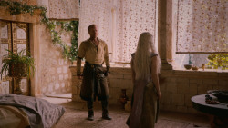 extant_GameOfThrones_2x07-AManWithoutHonor_2428