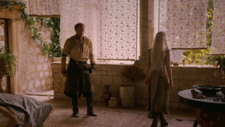 extant_GameOfThrones_2x07-AManWithoutHonor_2431