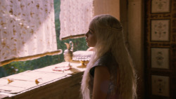 extant_GameOfThrones_2x07-AManWithoutHonor_2434