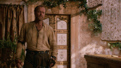 extant_GameOfThrones_2x07-AManWithoutHonor_2438