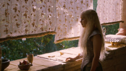 extant_GameOfThrones_2x07-AManWithoutHonor_2442