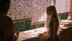 extant_GameOfThrones_2x07-AManWithoutHonor_2443