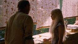 extant_GameOfThrones_2x07-AManWithoutHonor_2450