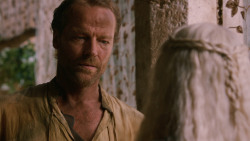 extant_GameOfThrones_2x07-AManWithoutHonor_2471