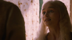 extant_GameOfThrones_2x07-AManWithoutHonor_2480