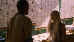 extant_GameOfThrones_2x07-AManWithoutHonor_2491