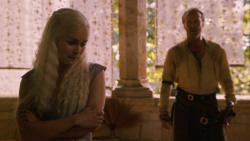 extant_GameOfThrones_2x07-AManWithoutHonor_2546