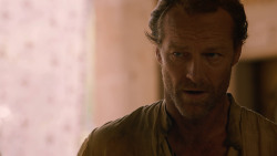 extant_GameOfThrones_2x07-AManWithoutHonor_2593