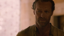 extant_GameOfThrones_2x07-AManWithoutHonor_2603