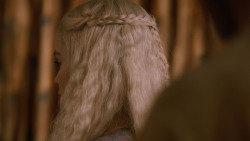 extant_GameOfThrones_2x07-AManWithoutHonor_2605