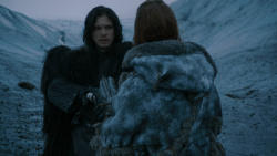 extant_GameOfThrones_2x07-AManWithoutHonor_2824