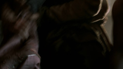 extant_GameOfThrones_2x07-AManWithoutHonor_2928