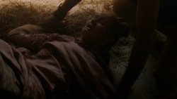 extant_GameOfThrones_2x07-AManWithoutHonor_2930