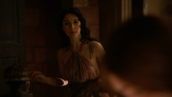 extant_GameOfThrones_2x07-AManWithoutHonor_2988