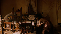 extant_GameOfThrones_2x07-AManWithoutHonor_3009