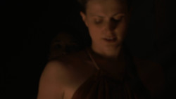 extant_GameOfThrones_2x07-AManWithoutHonor_3043
