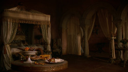 extant_GameOfThrones_2x07-AManWithoutHonor_3091