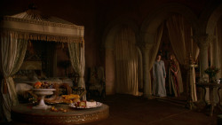 extant_GameOfThrones_2x07-AManWithoutHonor_3096